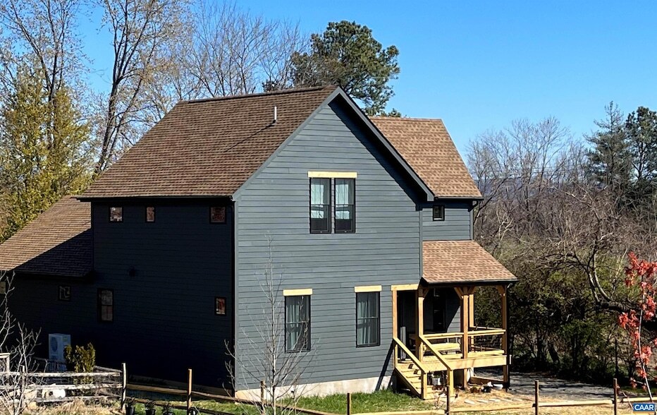 5606 St George Ave in Crozet, VA - Building Photo