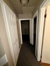 7918 N Granville Rd in Milwaukee, WI - Building Photo - Building Photo