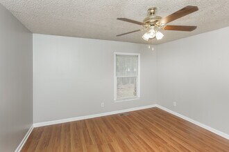 108 St Stephens W in Irmo, SC - Building Photo - Building Photo