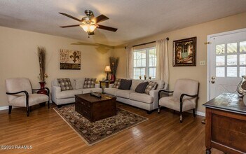 117 Gayle Dr in Lafayette, LA - Building Photo - Building Photo
