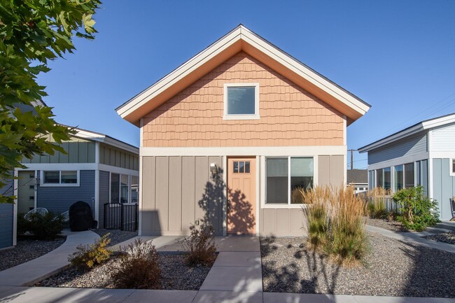 property at 885 Ryland St
