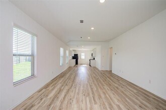 5200 Elrington Vly Ln in Porter, TX - Building Photo - Building Photo