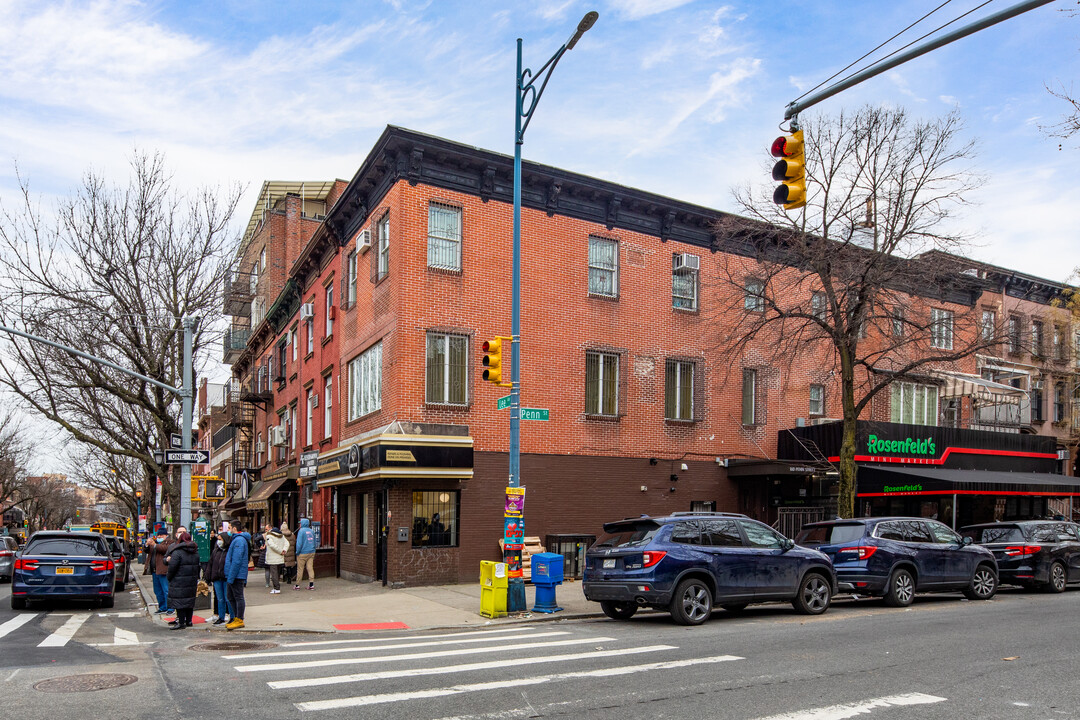 160 Penn St in Brooklyn, NY - Building Photo