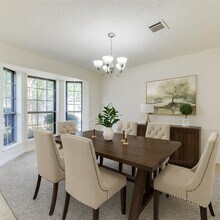 18318 Ella Blvd in Spring, TX - Foto de edificio - Building Photo