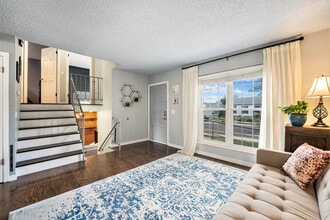 8194 W 93rd Cir in Westminster, CO - Foto de edificio - Building Photo