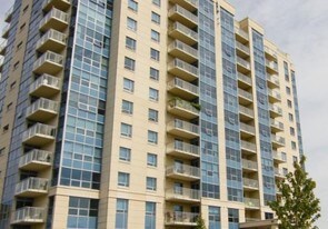 Barrett Place II in Kingston, ON - Building Photo