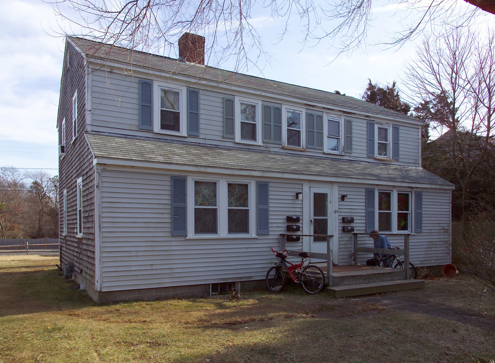 164 Winter St in Hyannis, MA - Building Photo