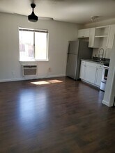 Hedges Plaza in Fresno, CA - Foto de edificio - Interior Photo