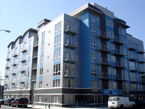 Aqua Condominiums in Brooklyn, NY - Building Photo - Building Photo