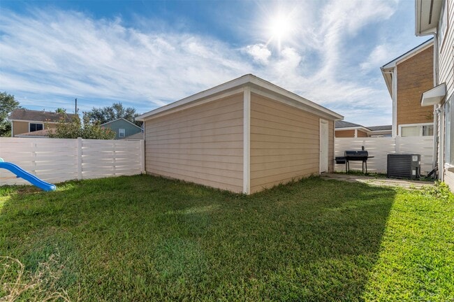 property at 3818 E Traditions Ct