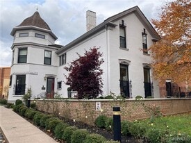 61 Johnson Park in Buffalo, NY - Building Photo