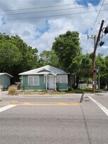 1775 Fruitville Rd in Sarasota, FL - Building Photo