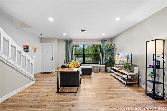 property at 1602 Montauk Dr