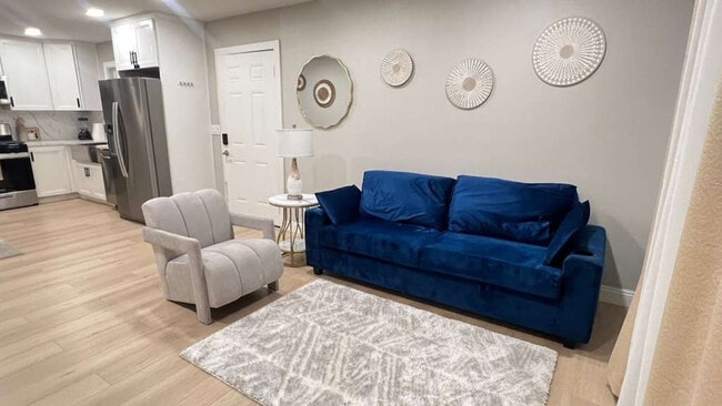 321 W Park Ave in El Cajon, CA - Building Photo - Building Photo