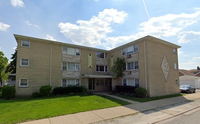 property at 3558 N Nagle Ave