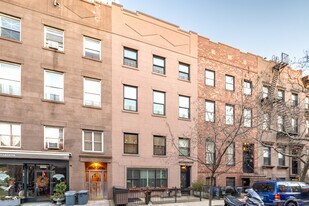 555 Henry St in Brooklyn, NY - Building Photo