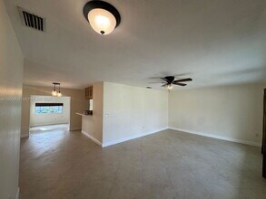 18600 SW 97th Ave in Cutler Bay, FL - Building Photo - Building Photo