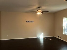 921 Parkplace Ridge in Princeton, TX - Building Photo