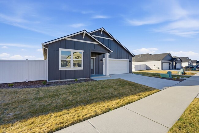 5338 E Dorado Ave in Post Falls, ID - Building Photo - Building Photo