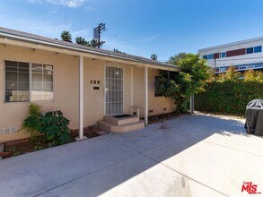 138 S Madison Ave in Los Angeles, CA - Building Photo - Building Photo