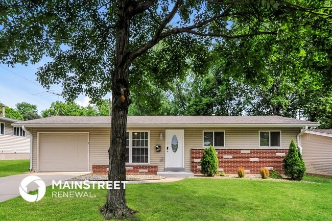 property at 306 S Pam Ave
