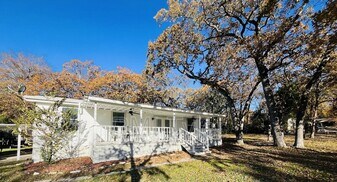 223 Sunray St in Mabank, TX - Building Photo