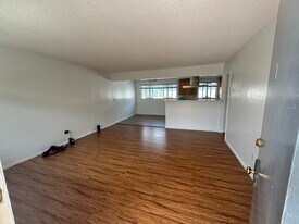 1310 Agate St, Unit C in Redondo Beach, CA - Building Photo