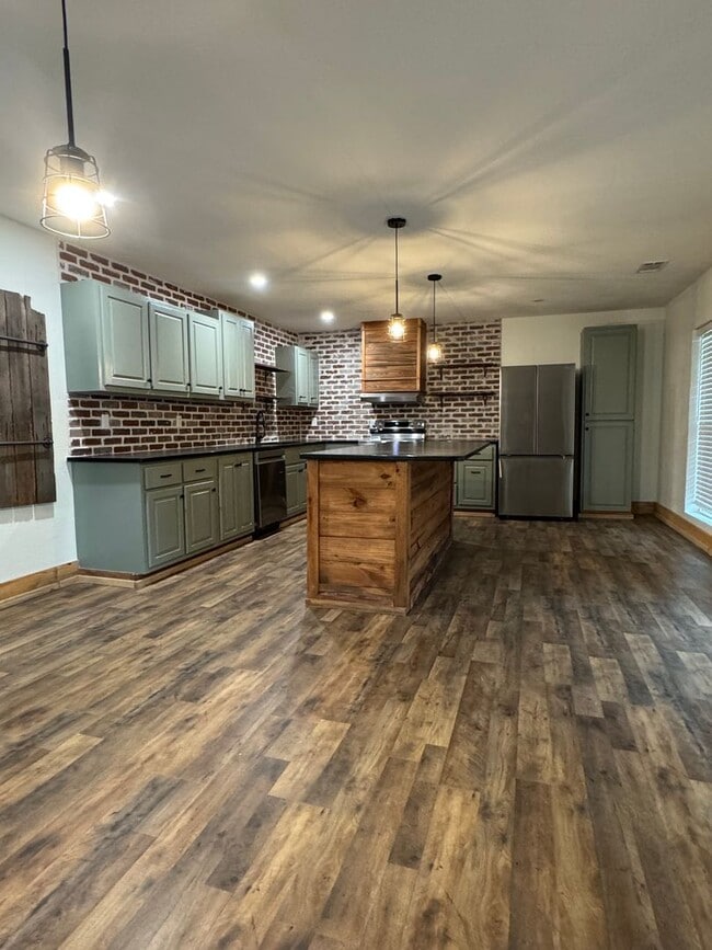 1448 C St in Pine Mountain Valley, GA - Building Photo - Building Photo