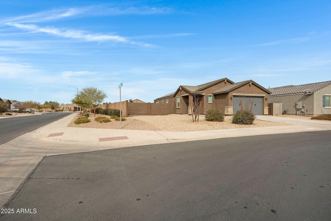 2570 E Corazon Trail in Casa Grande, AZ - Building Photo