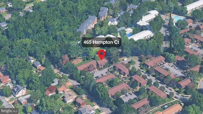 property at 465 Hampton Ct