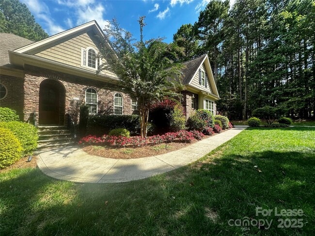 4642 Gold Finch Drive in Denver, NC - Building Photo - Building Photo