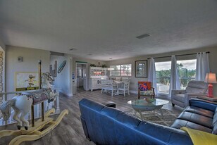 726 Alden Dr, Unit SI ID1545678P in Ormond Beach, FL - Building Photo
