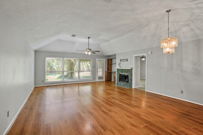 property at 4303 Morris Ct