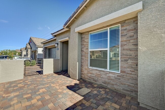 7466 Hadnot St in Las Vegas, NV - Foto de edificio - Building Photo