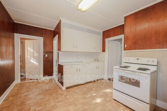 24 Elm St in Keene, NH - Building Photo - Building Photo