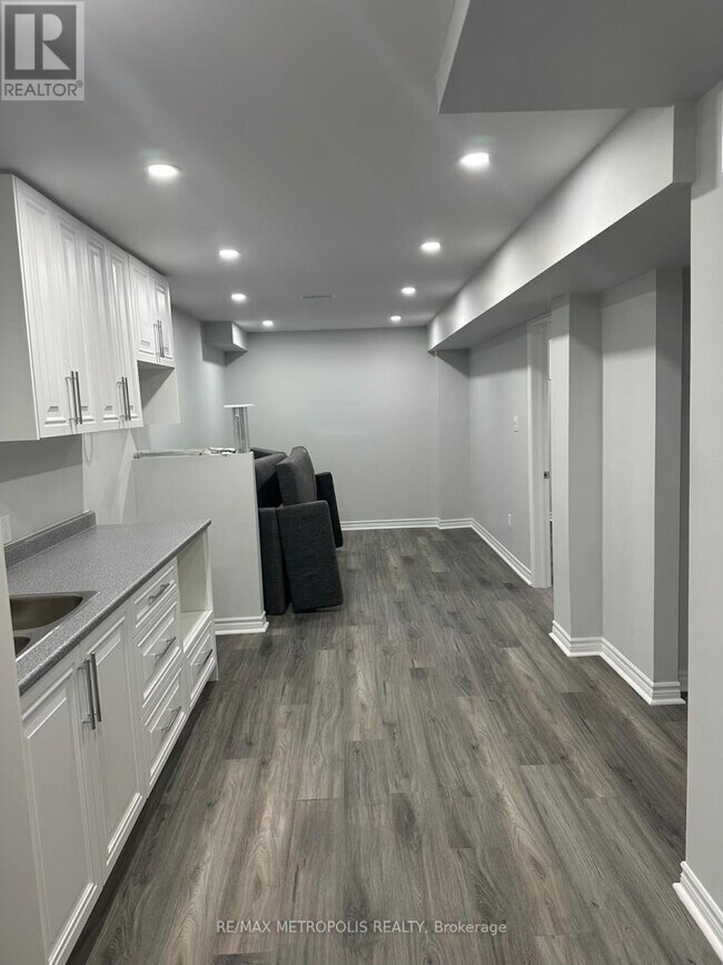 2508 Hibiscus Dr in Pickering, ON - Building Photo - Building Photo