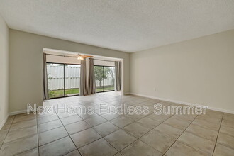 14750 Beach Blvd in Jacksonville Beach, FL - Building Photo - Building Photo