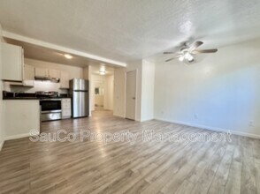 5552 SW Beaverton Hillsdale Hwy in Portland, OR - Building Photo - Building Photo