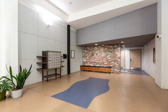 346 1st St, Unit 35A in San Francisco, CA - Building Photo - Building Photo