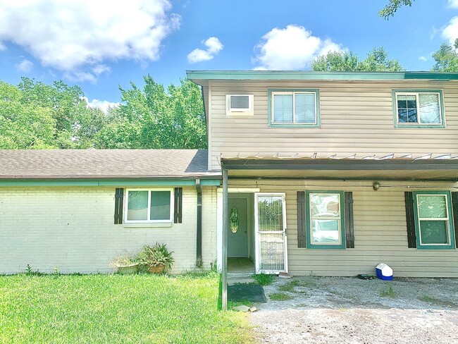 property at 110 Farm Dr