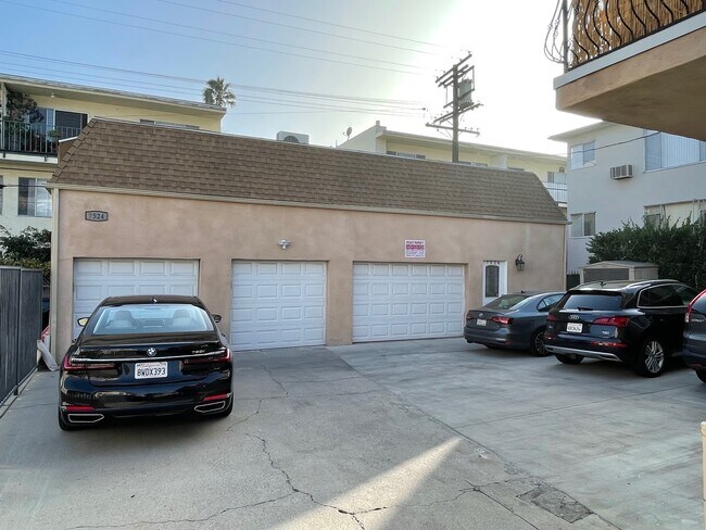 7524 Fountain Ave in West Hollywood, CA - Building Photo - Building Photo