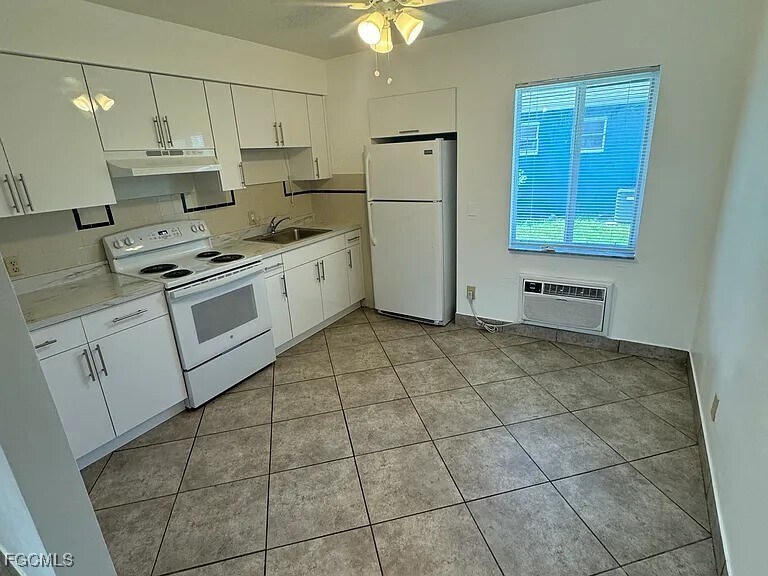 4956 Viceroy St in Cape Coral, FL - Building Photo