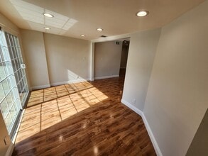 13132 Hartland St in North Hollywood, CA - Building Photo - Building Photo