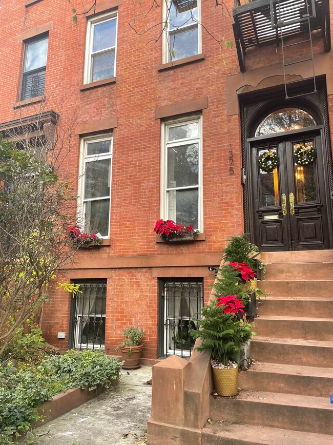 1375 Pacific St, Unit 3rd floor