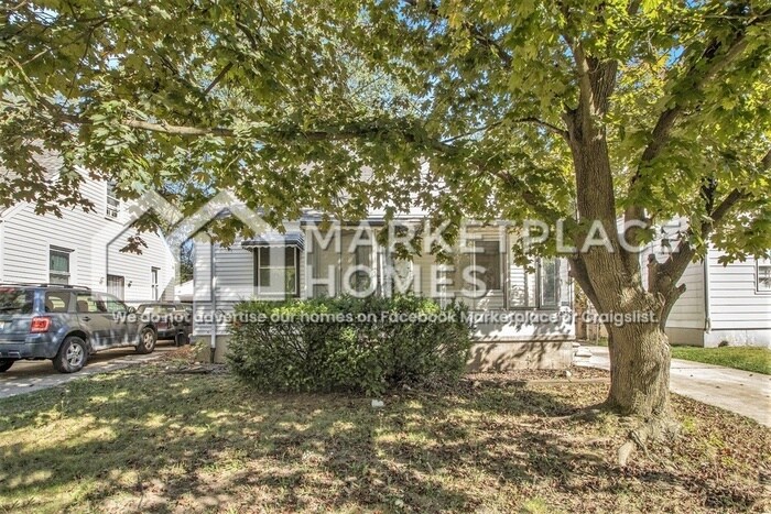 8290 Stout St in Detroit, MI - Building Photo