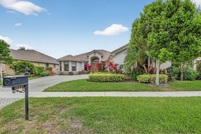 property at 10337 Trianon Pl
