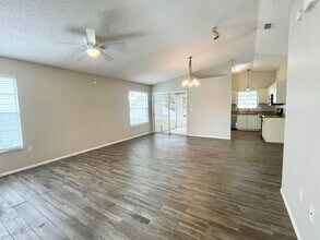 3904 39th Ave W in Bradenton, FL - Building Photo - Building Photo