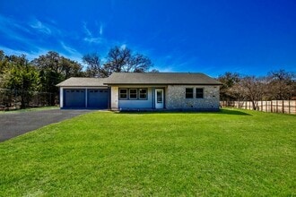 16001 Awalt Dr in Austin, TX - Building Photo - Building Photo