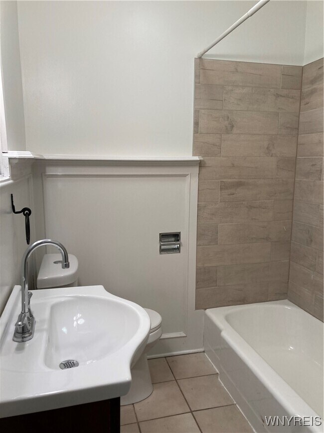 51 Johnson Park in Buffalo, NY - Building Photo - Building Photo