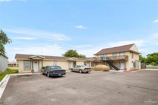 416 E 5th St, Unit C3 in Weslaco, TX - Building Photo